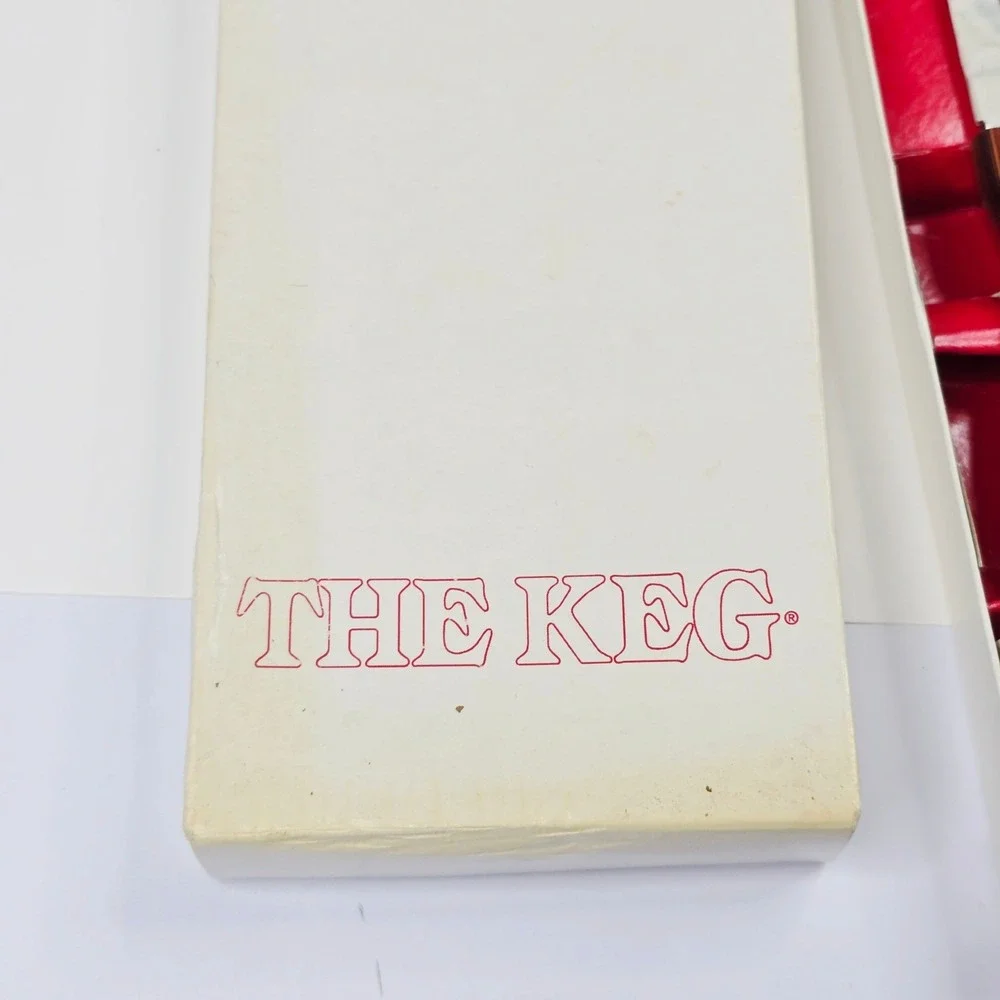 The Keg Steak Knives Set of 2 Wood Handle Restaurant Vintage kitchen Dinner‎